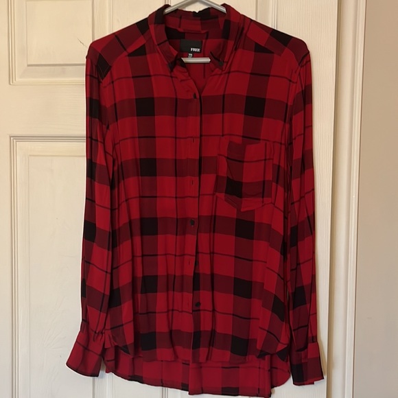 Wilfred Free Aritzia Plaid button down top - Picture 4 of 4